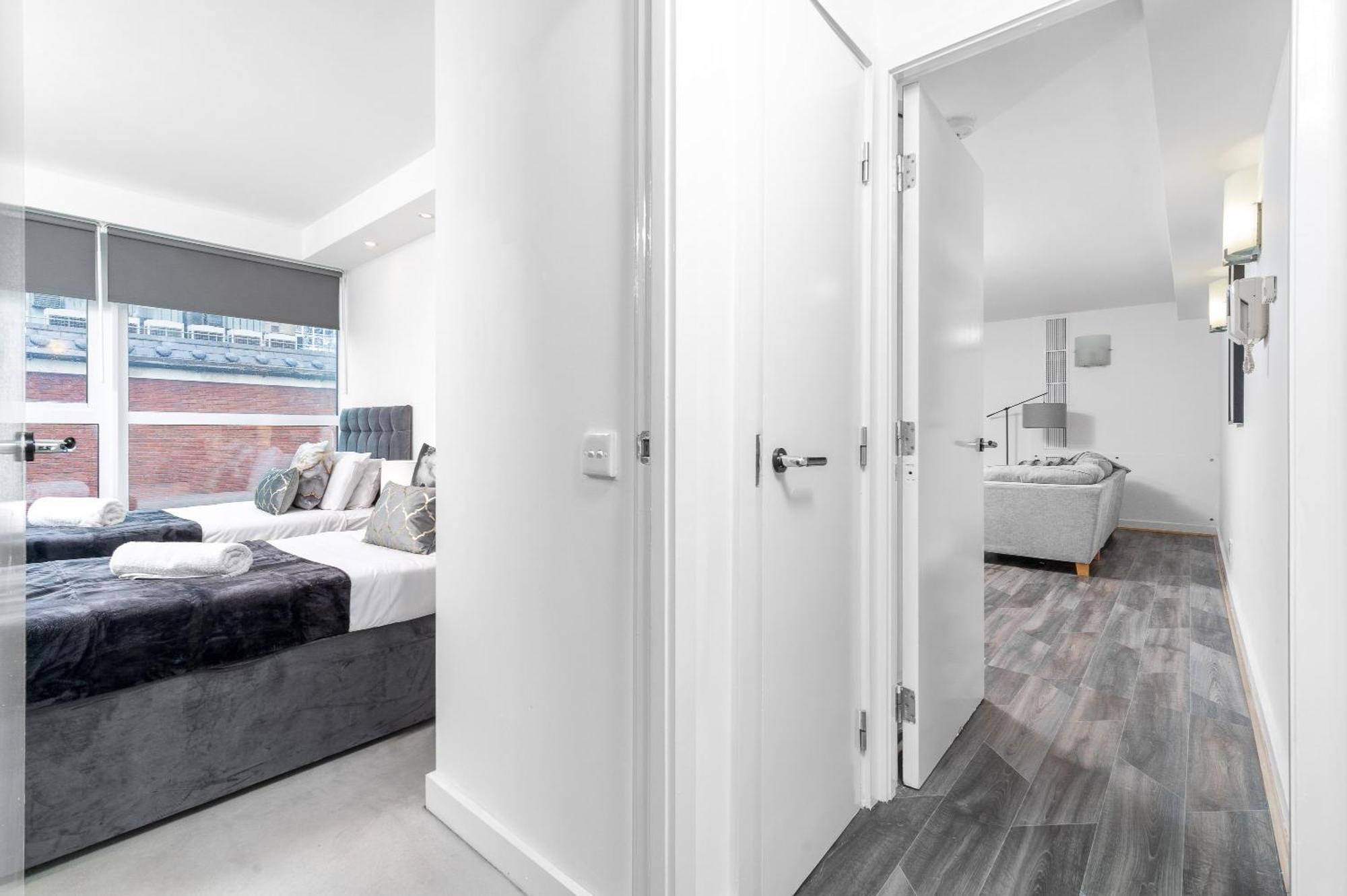 Apartment Centre - 2 Bedroom - Rated - 97q *