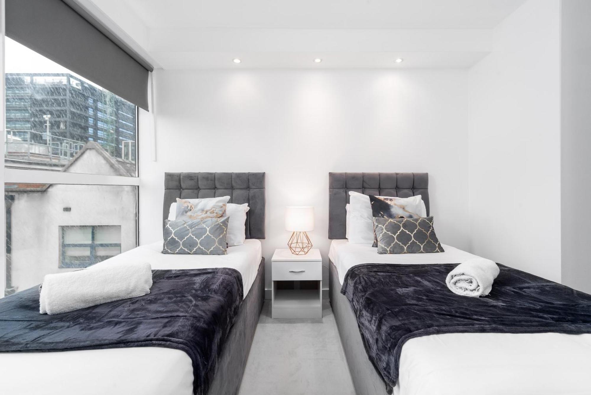 Apartment Centre - 2 Bedroom - Rated - 97q *